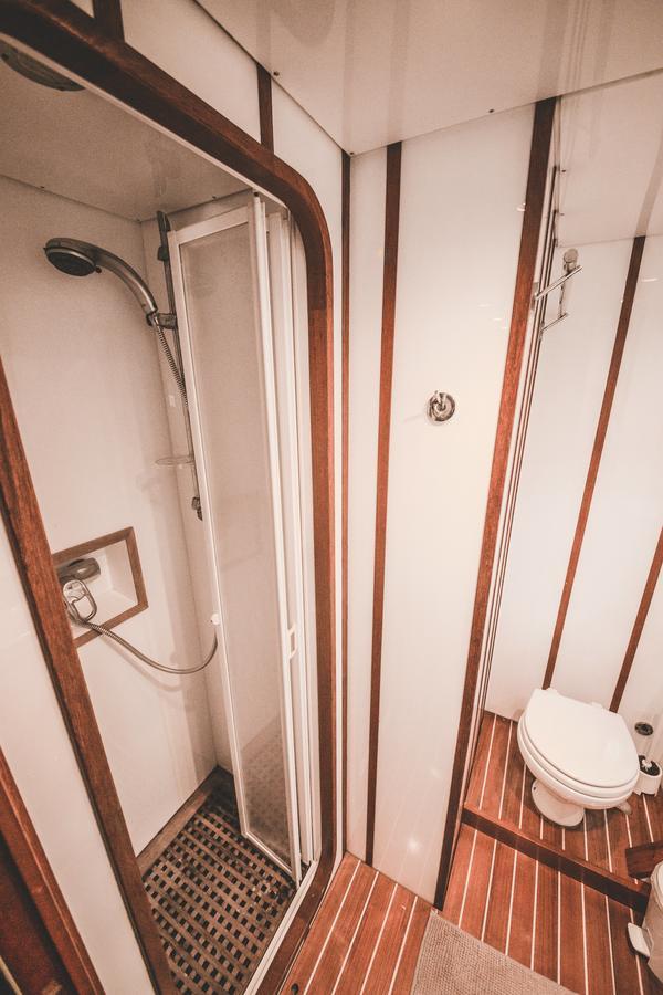 Botel Motor Yacht Boatel