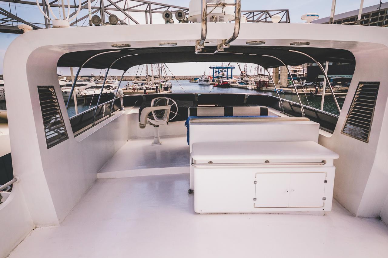 Motor Yacht Boatel * Barcelone
